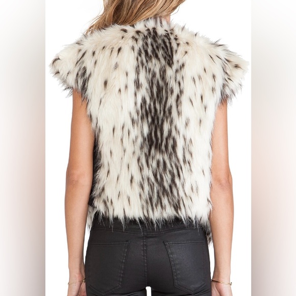 Twelfth Street By Cynthia Vincent, faux fur vest, Medium - Picture 5 of 11